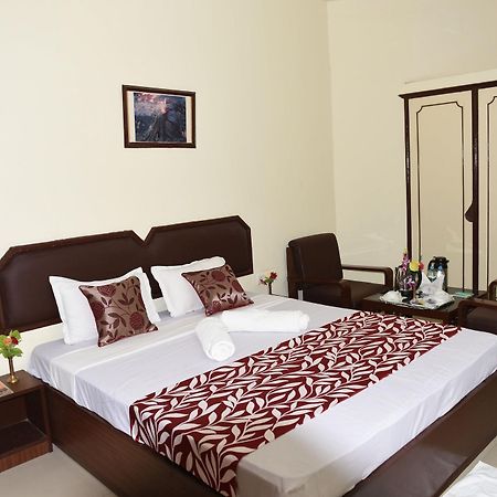 Hotel Lumbini International Bodh Gaya Luaran gambar