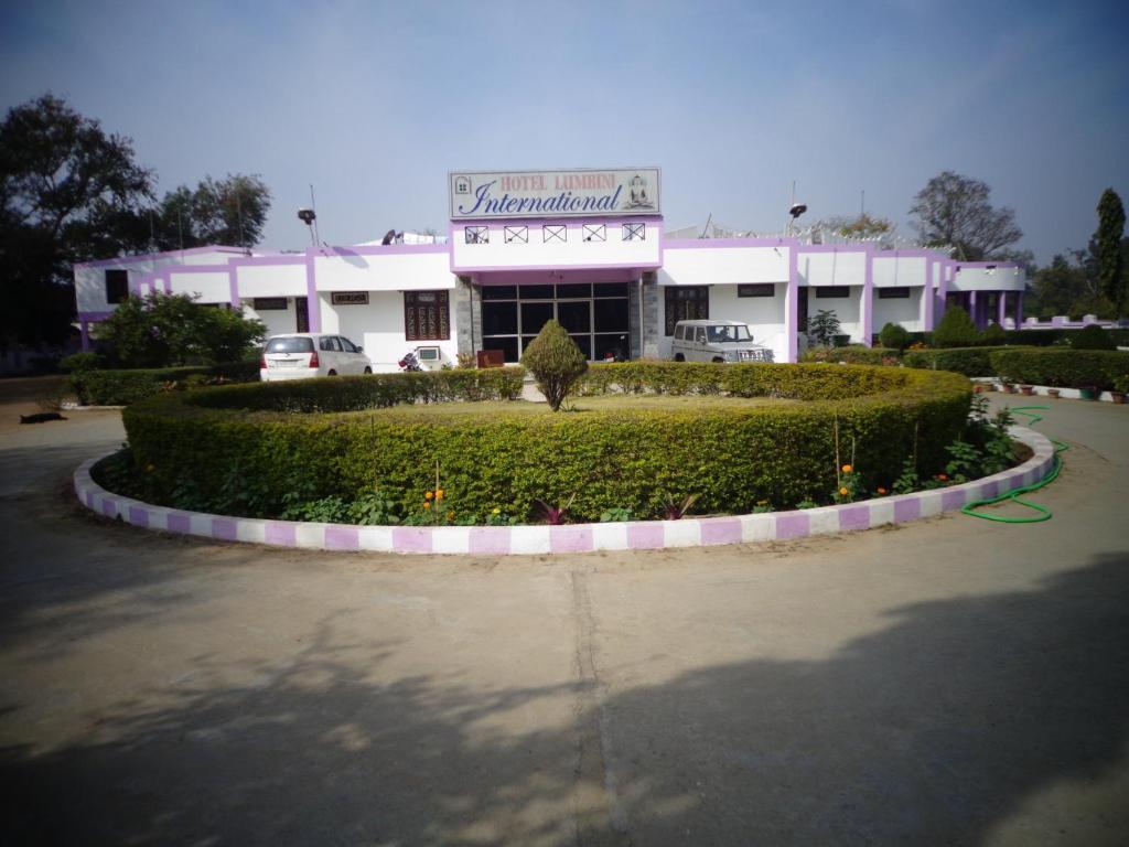 Hotel Lumbini International Bodh Gaya Luaran gambar