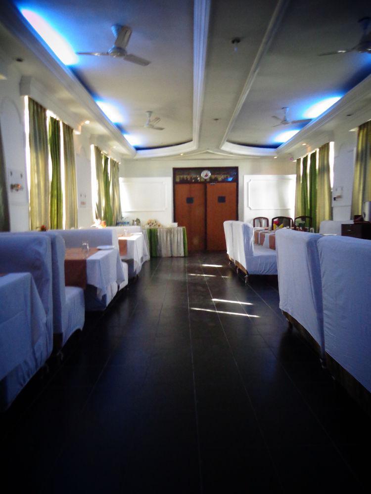 Hotel Lumbini International Bodh Gaya Luaran gambar