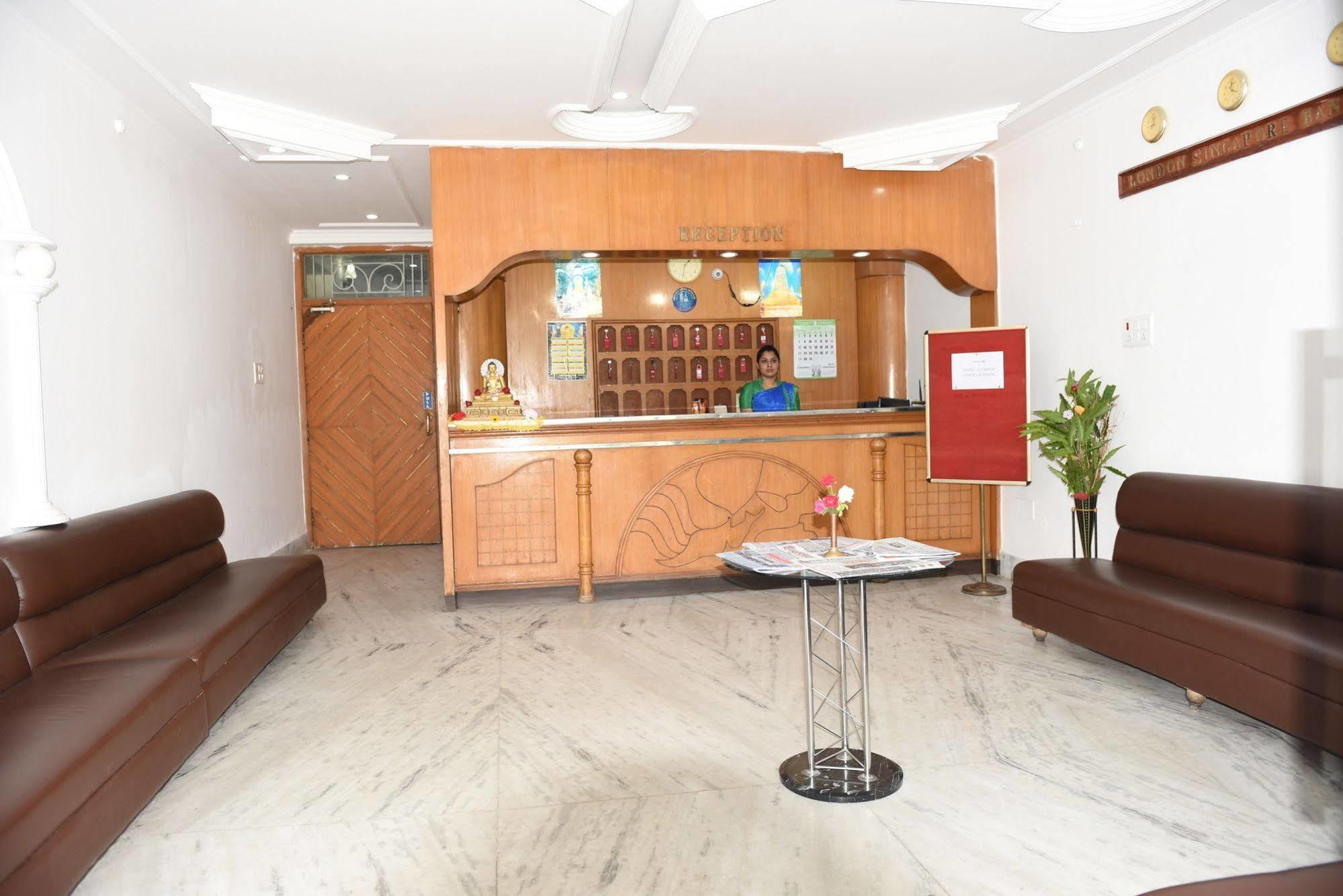 Hotel Lumbini International Bodh Gaya Luaran gambar