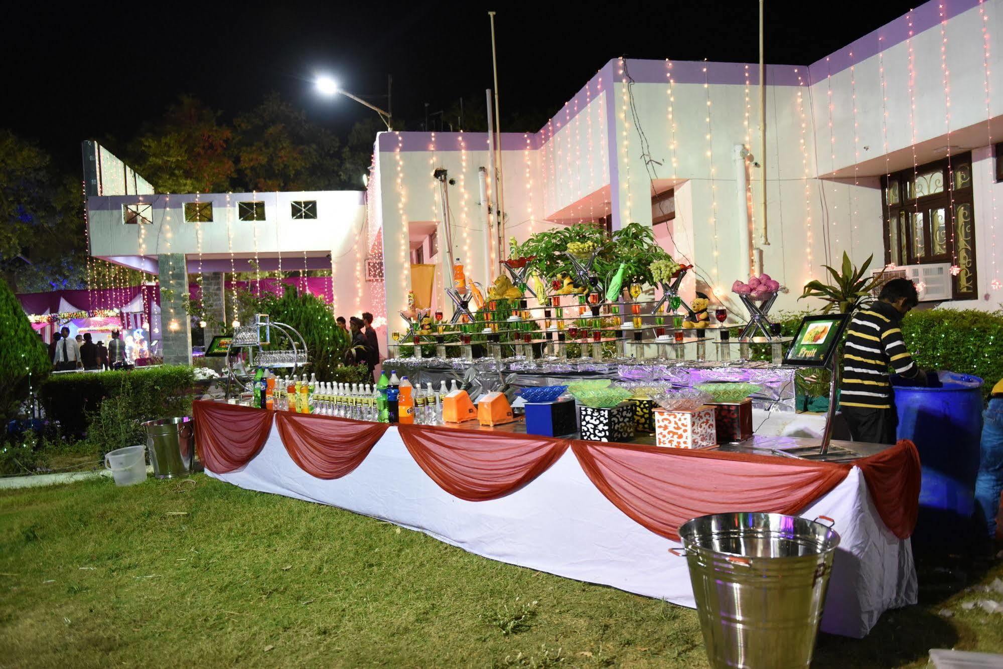 Hotel Lumbini International Bodh Gaya Luaran gambar